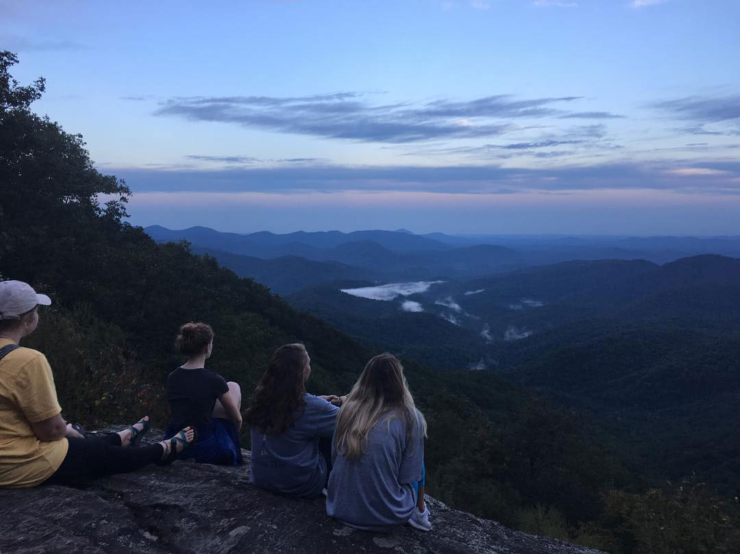 Hikers at Preachers Rock. Photo by @catholicung