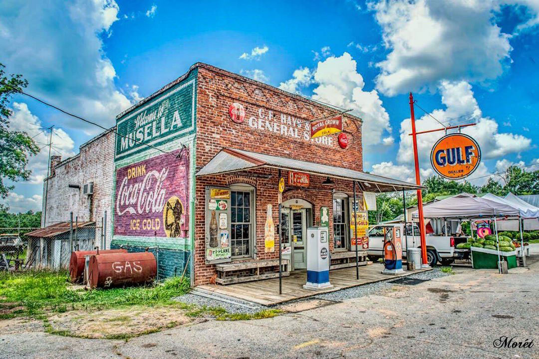 C.F. Hays & Son General Store in Musella, Georgia. Photo by @bonniemoretphotography