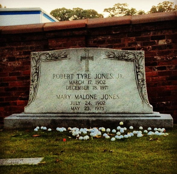 Bobby Jones' grave in Atlanta's Oakland Cemetery