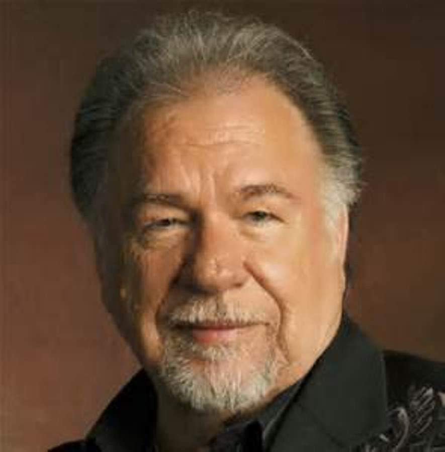Gene Watson | Official Georgia Tourism & Travel Website | Explore