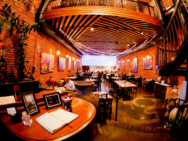 Elements Bistro & Grill in Lyons, Georgia