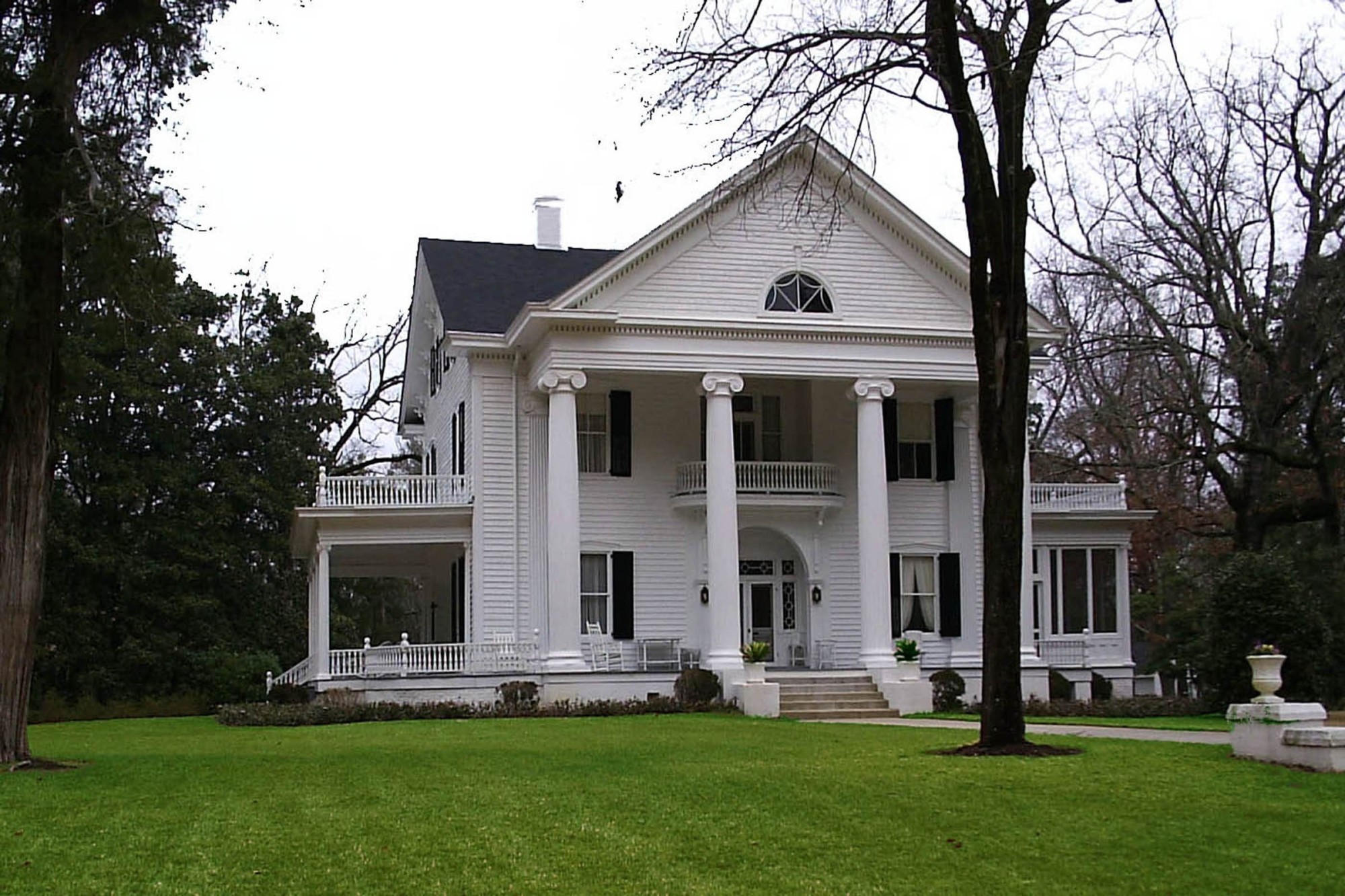 Hickory Hill Official Tourism & Travel site