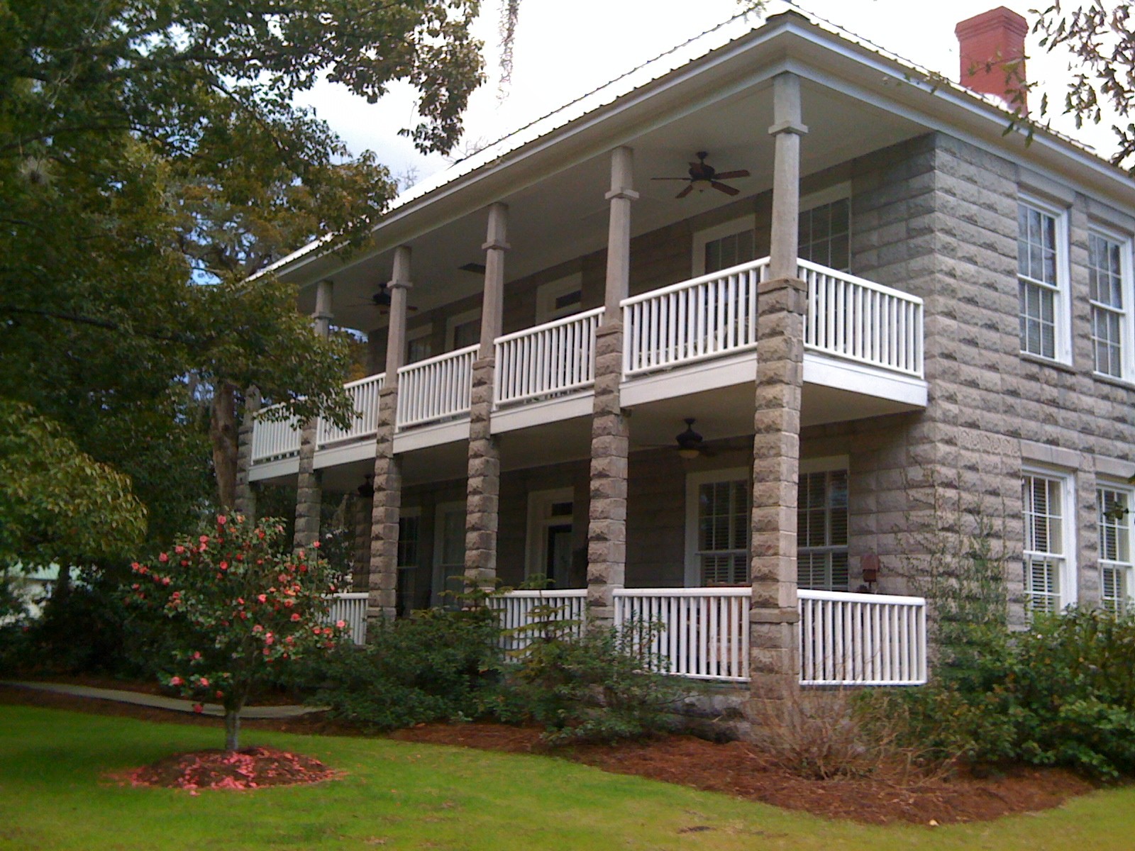 The RoseLovell House Official Tourism & Travel site