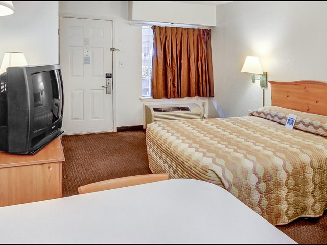 Studio 6 Atlanta Northlake | Explore Georgia