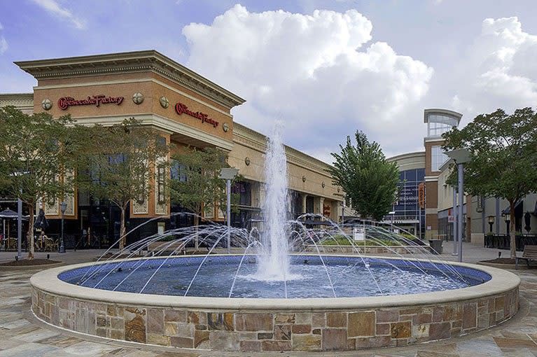 Cumberland Mall Explore