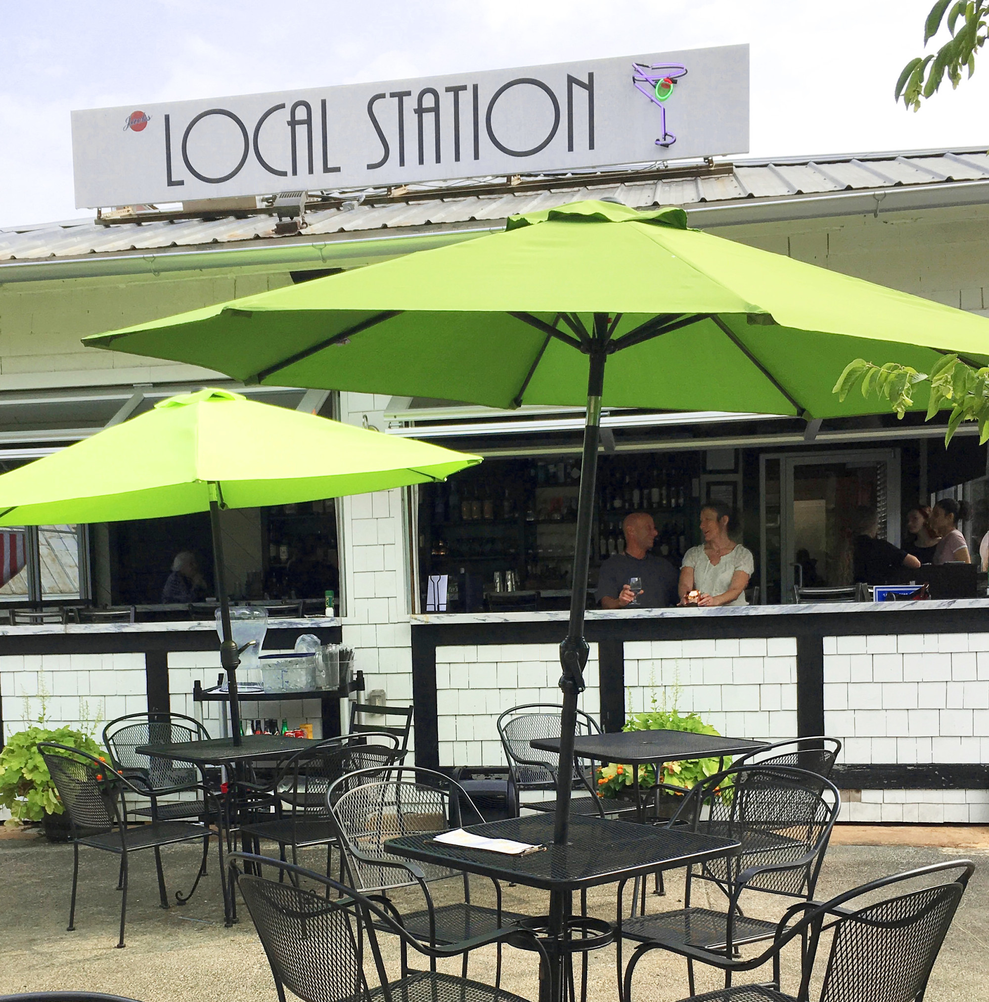 Jack's Local Station Explore