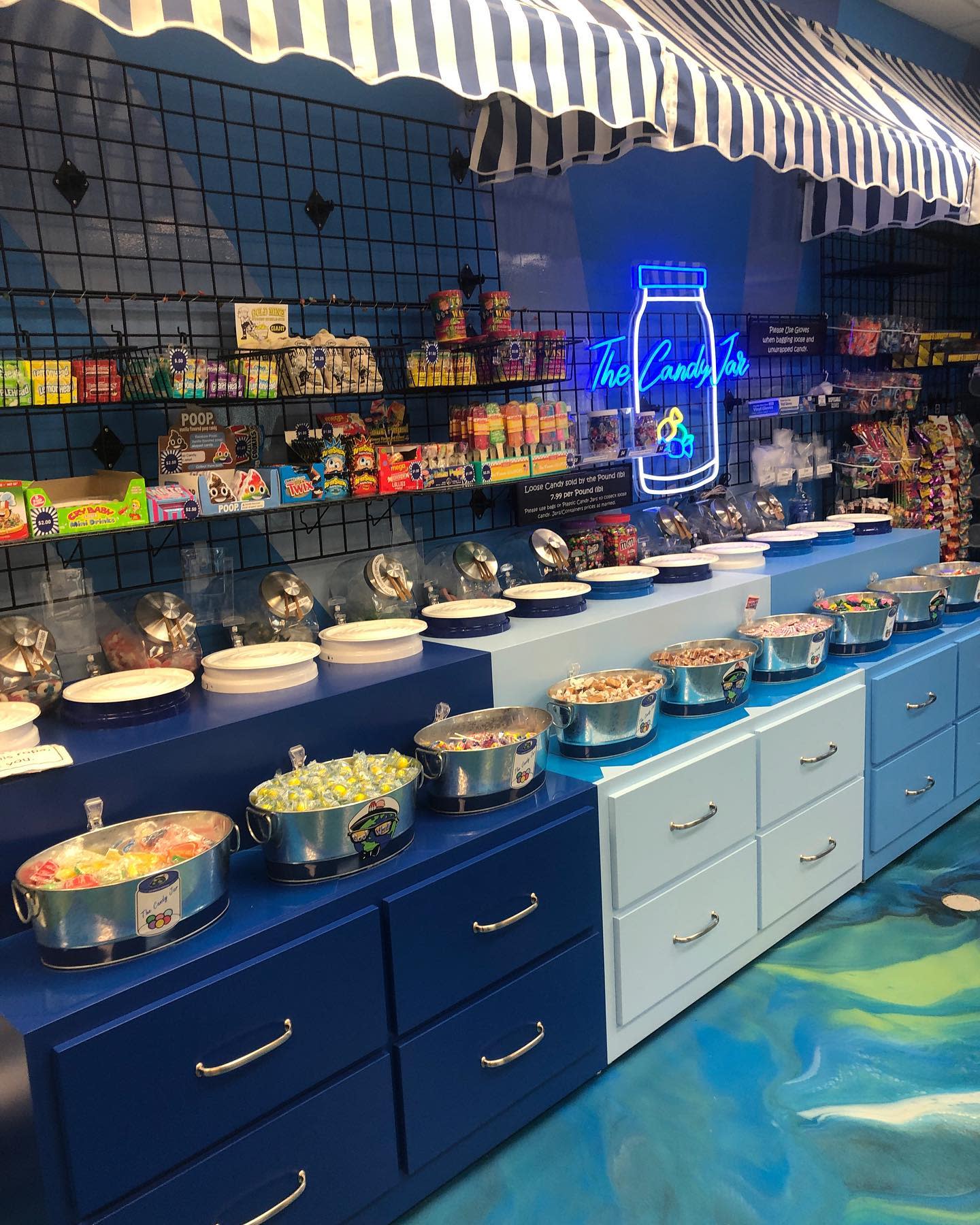 Cool World Ice Cream Shop Official Tourism & Travel site