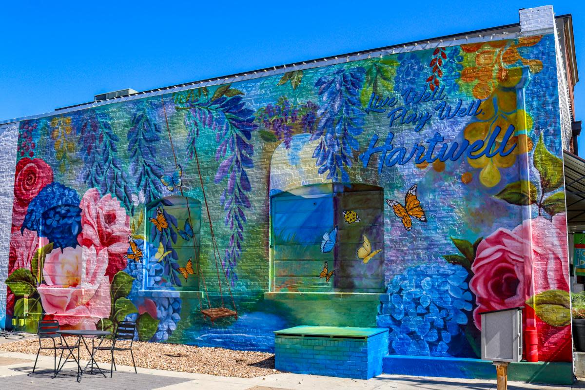 Hartwell Mural Tour Explore