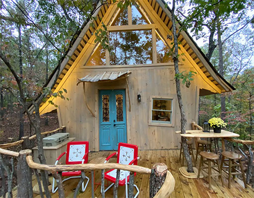 Bed & Bough treehouse in Dahlonega, Georgia