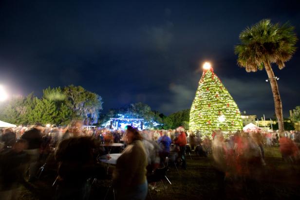 St. Simon's Christmas Tree Lighting