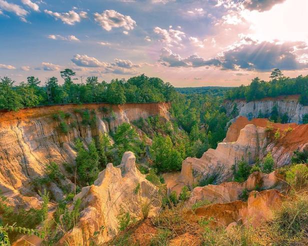 Providence Canyon. Photo by Andrew, @apharis