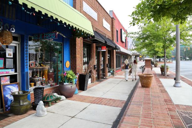 street view of main street shoppes