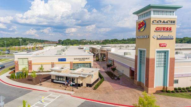 aerial view of outlet shoppes in Woodstock