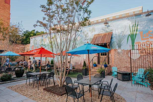 Outdoor dining at Last Resort Grill in Athens, Georgia