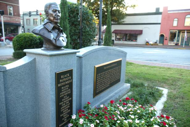Black Patriots Monument