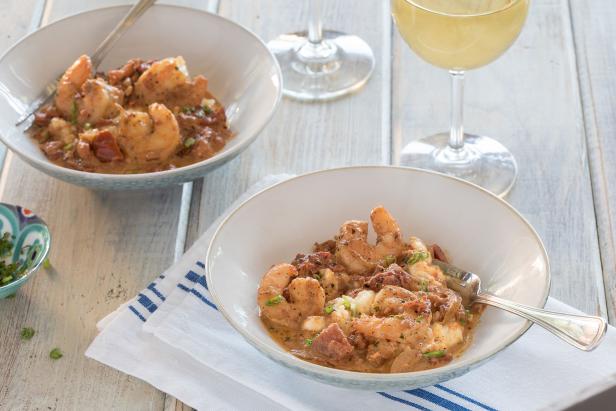 Shrimp and grits at Georgia Sea Grill on St. Simons Island, Georgia