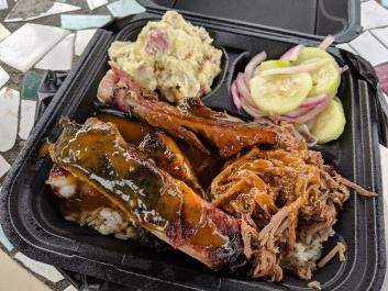 Malsons BBQ_Southern BBQ at it's finest_Kingsland GA