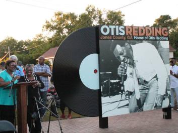 Otis Redding Marker unveiling (Zelma Redding speaking on behalf of the family)