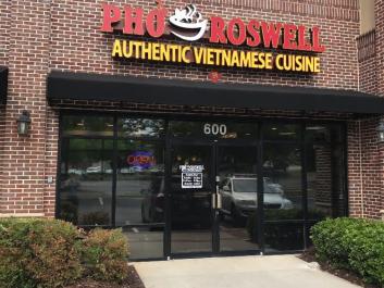 Pho Roswell exterior