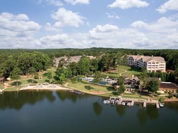 Experience The Ritz-Carlton Lodge, Reynolds Plantation