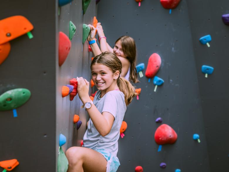 Kids Climbing Class Official Tourism & Travel site