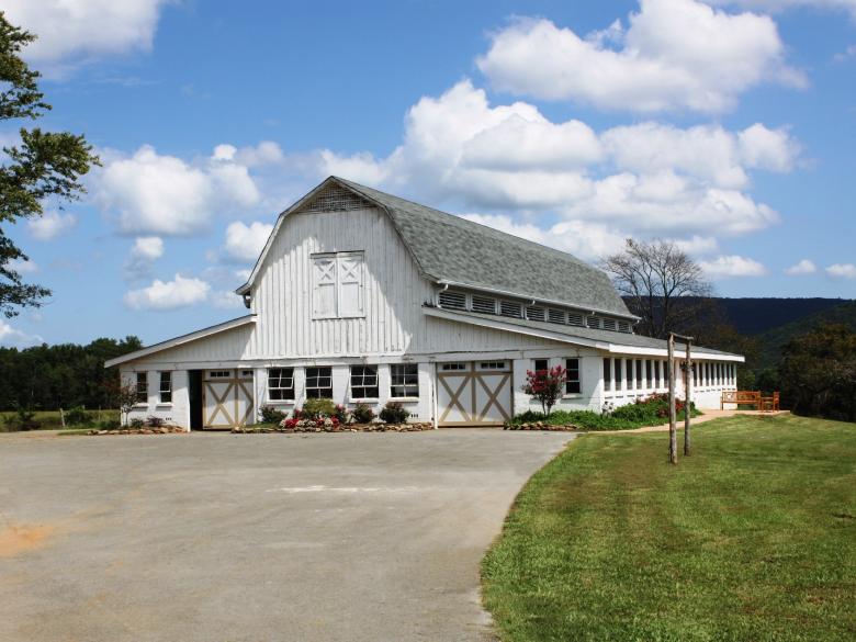 Mountain Cove Farms Resort Official Tourism & Travel site