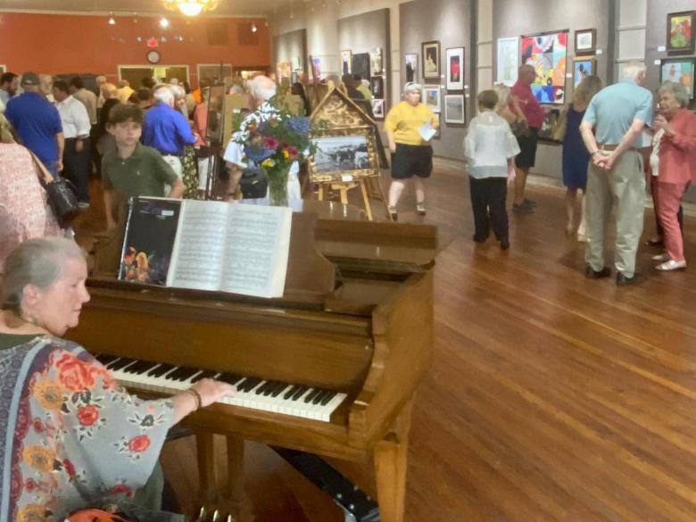 Hartwell Art Center Official Tourism & Travel site