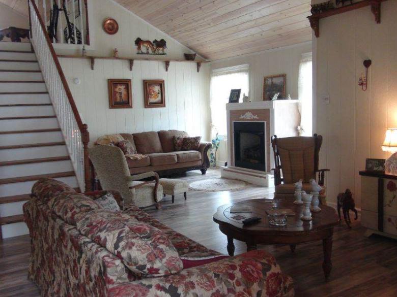 Daffodil Hill Romantic Carriage House Suite Official Tourism