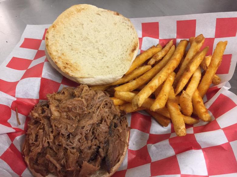 Van Zandts Grill Grocery Official Georgia Tourism