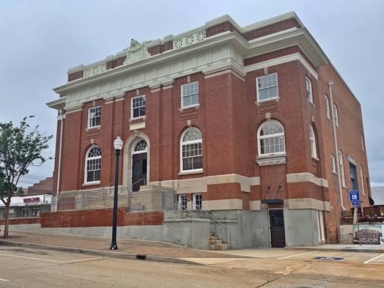 Historic City Hall & Old Jail Official Tourism & Travel