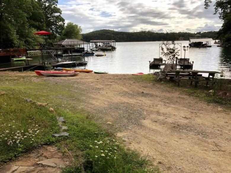 Lake Cove Cottage Official Tourism & Travel site Explore