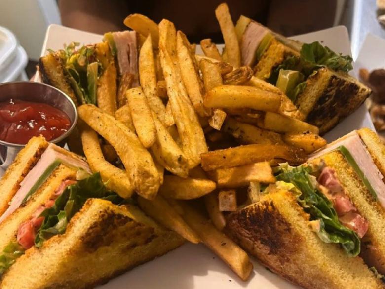 Esco Restaurant and Tapas Official Tourism & Travel site