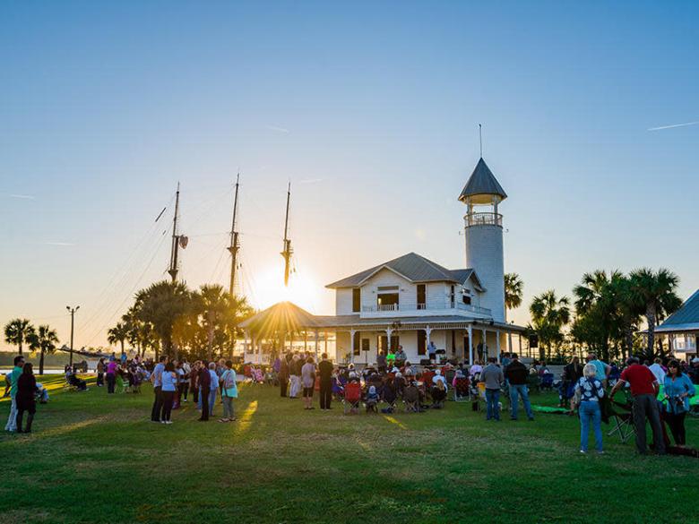 Mary Ross Waterfront Park Official Tourism & Travel site
