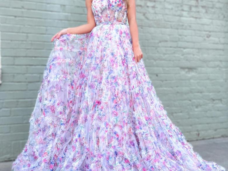 Dressing Dreams Official Tourism & Travel site Explore