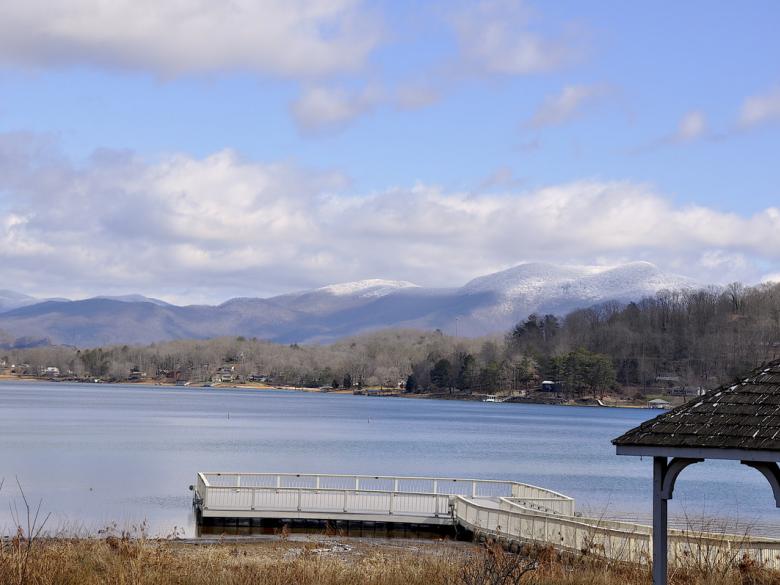 Magic Lake Chatuge Official Tourism & Travel site