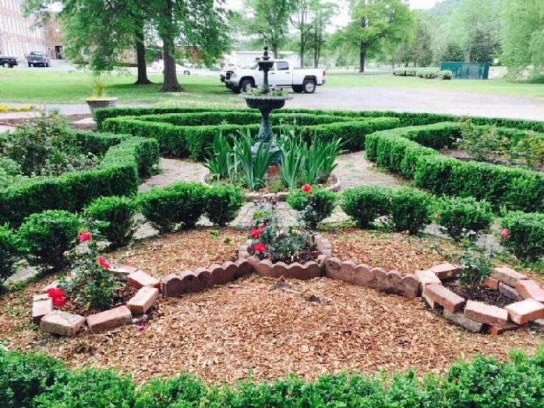 Crown Gardens and Archives Official Tourism & Travel site