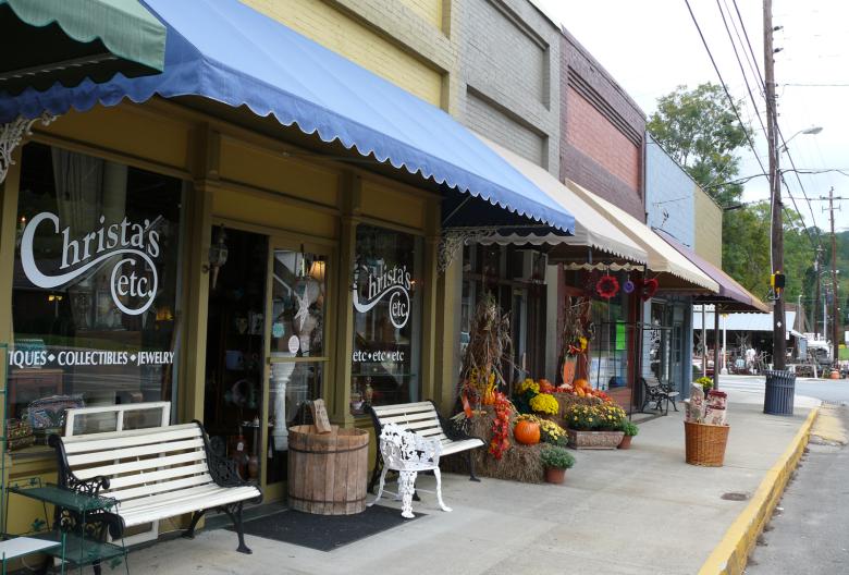 9 Small Towns Dripping with Charm Official Tourism