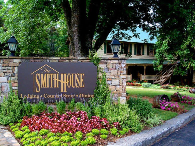 Outside the Smith House in Dahlonega, Georgia